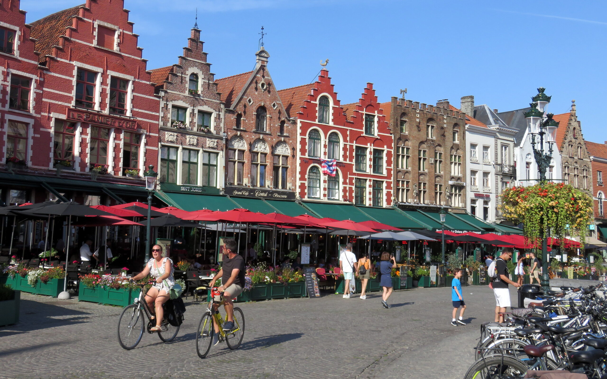 Traslado Aeropuerto Charleroi a Brujas | Plaza Mayor de Brujas, by Pascal Rary ©